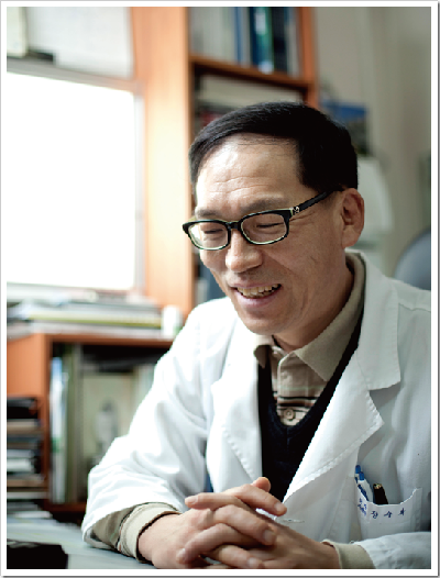 "의사답지 않다는 말이 세상에서 가장 듣기 좋습니다" 정수복 윤서병원 원장