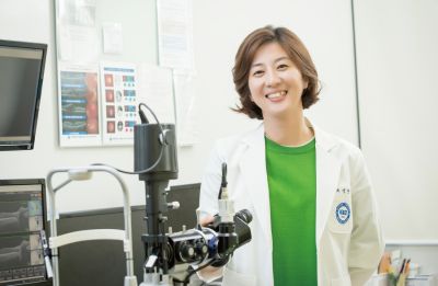 “더 넓은 시야로 더 많은 환자 눈 밝힐게요!” - 성민철 안과 교수
