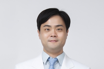 김봉영 교수, 대한항균요법학회·대한감염학회 춘계학술대회서 '우수연제상' 수상